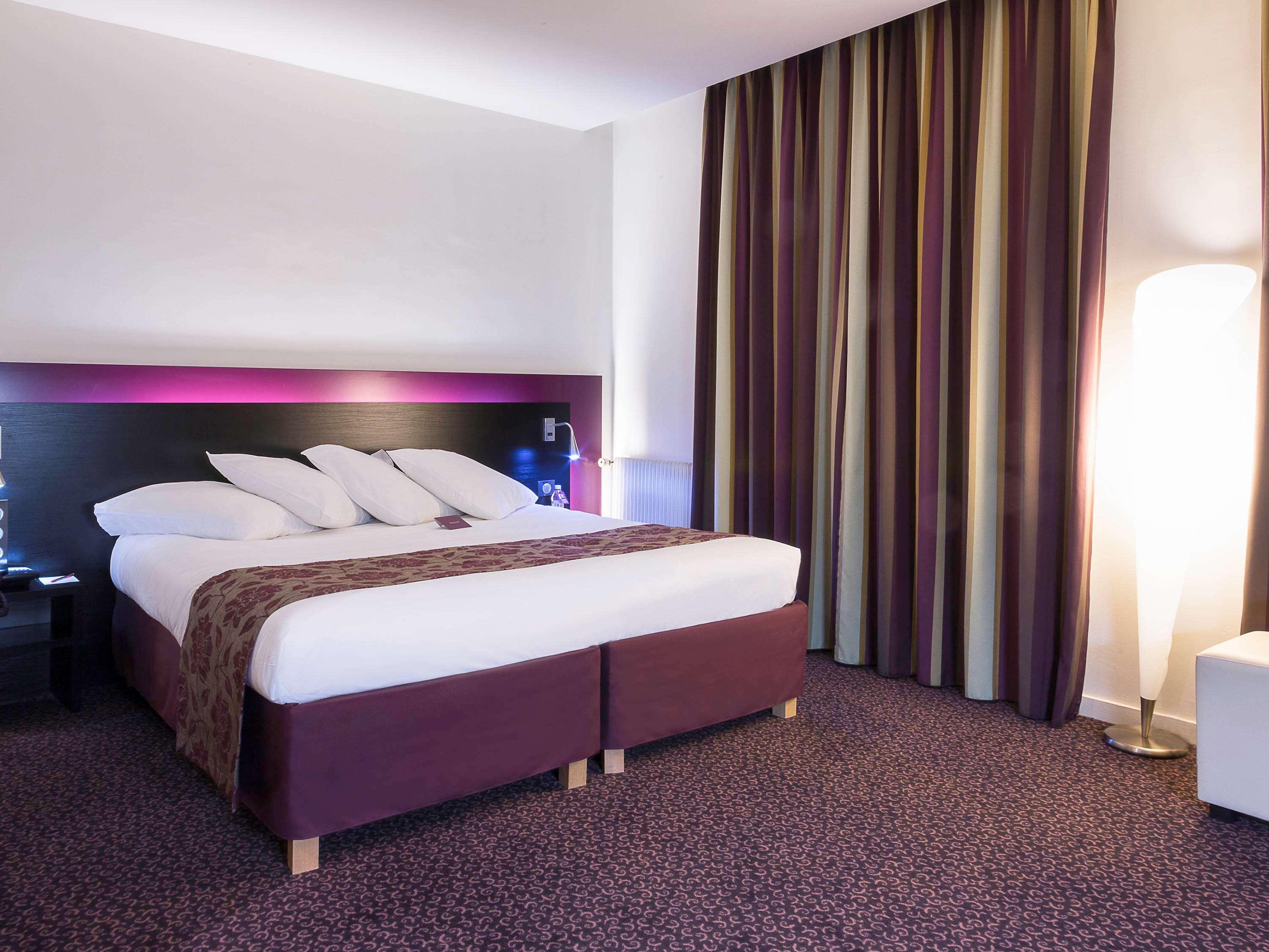 Mercure Lille Roubaix Grand Hotel Exterior photo