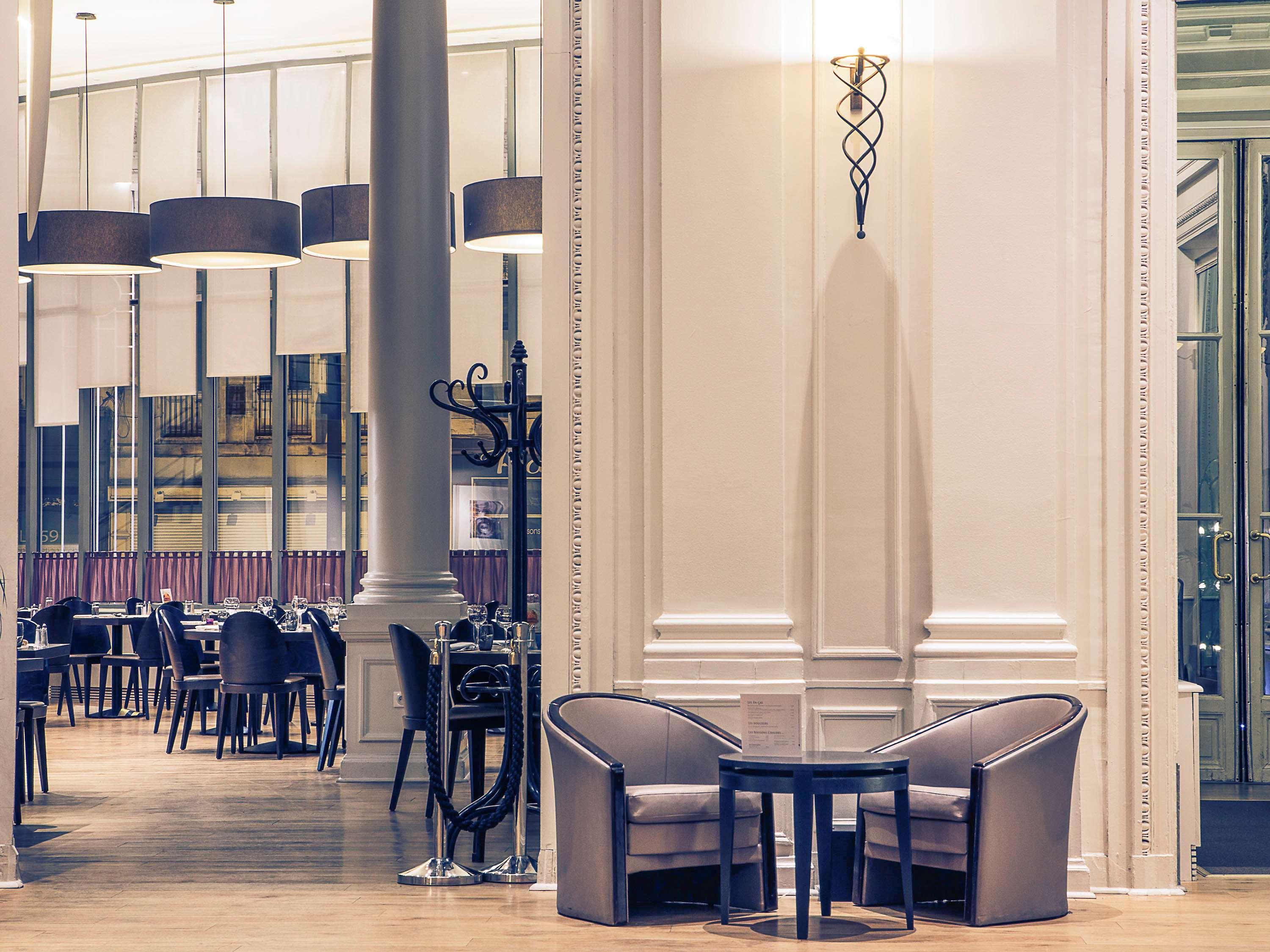 Mercure Lille Roubaix Grand Hotel Exterior photo