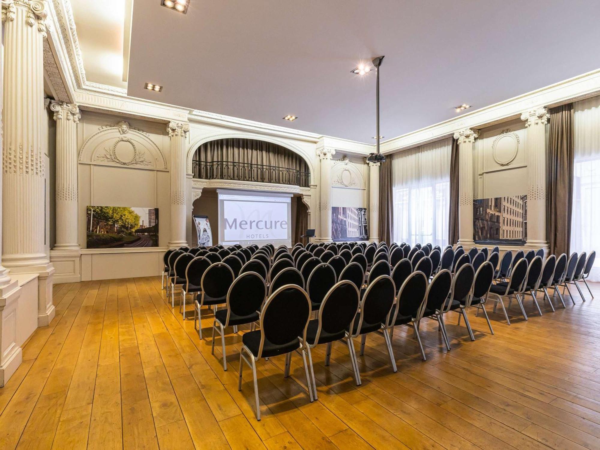 Mercure Lille Roubaix Grand Hotel Exterior photo