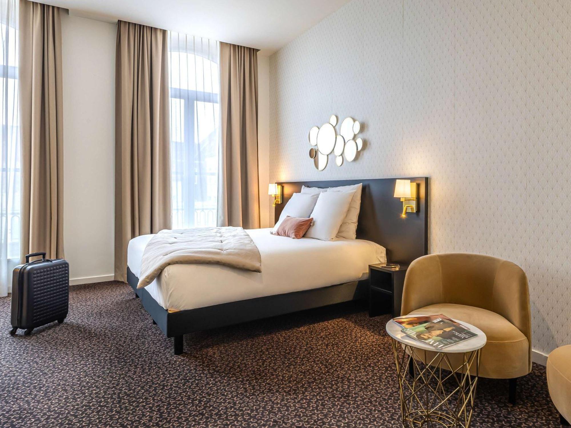 Mercure Lille Roubaix Grand Hotel Exterior photo