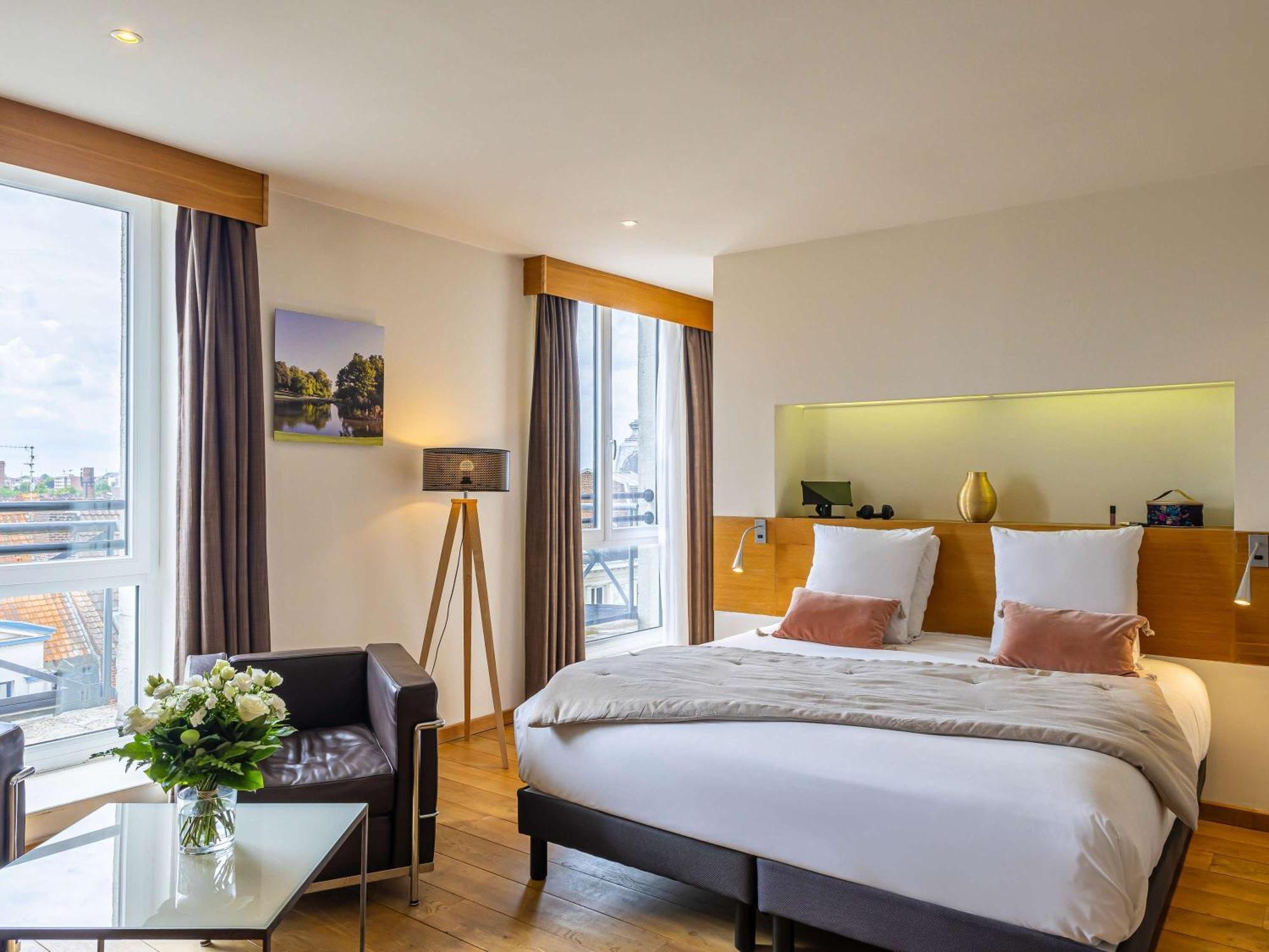 Mercure Lille Roubaix Grand Hotel Exterior photo