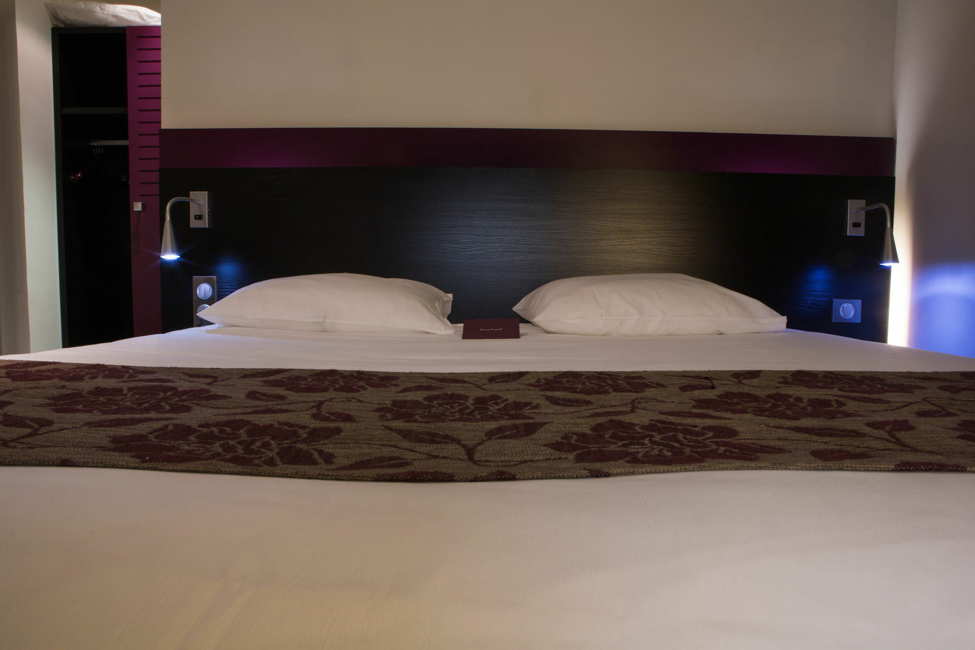 Mercure Lille Roubaix Grand Hotel Exterior photo