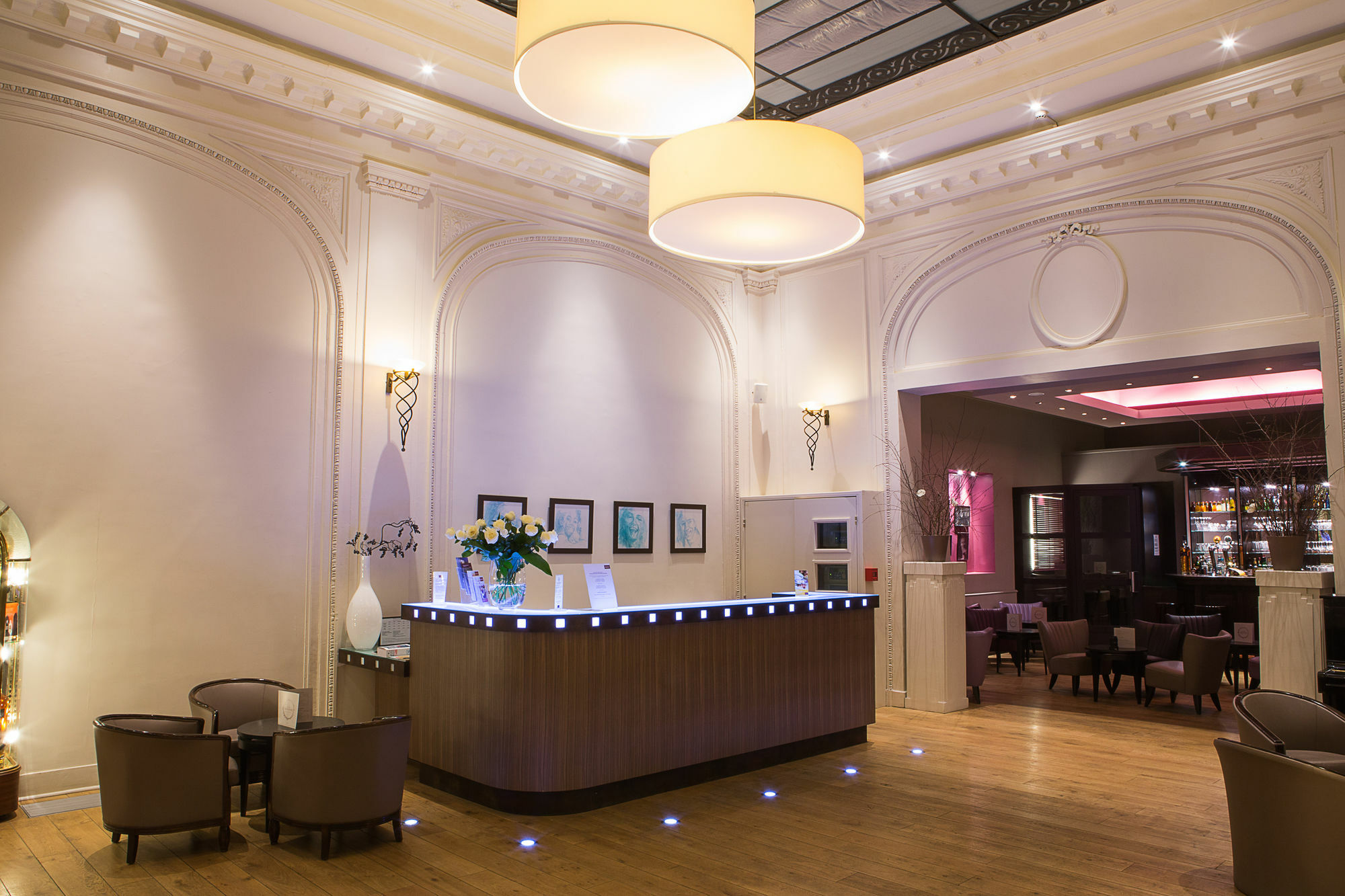 Mercure Lille Roubaix Grand Hotel Exterior photo