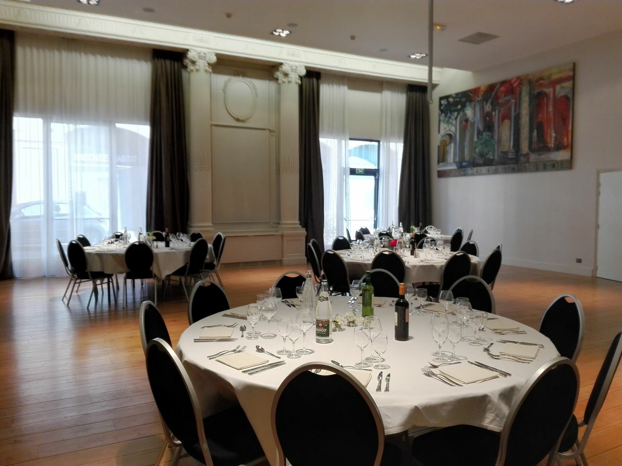 Mercure Lille Roubaix Grand Hotel Exterior photo