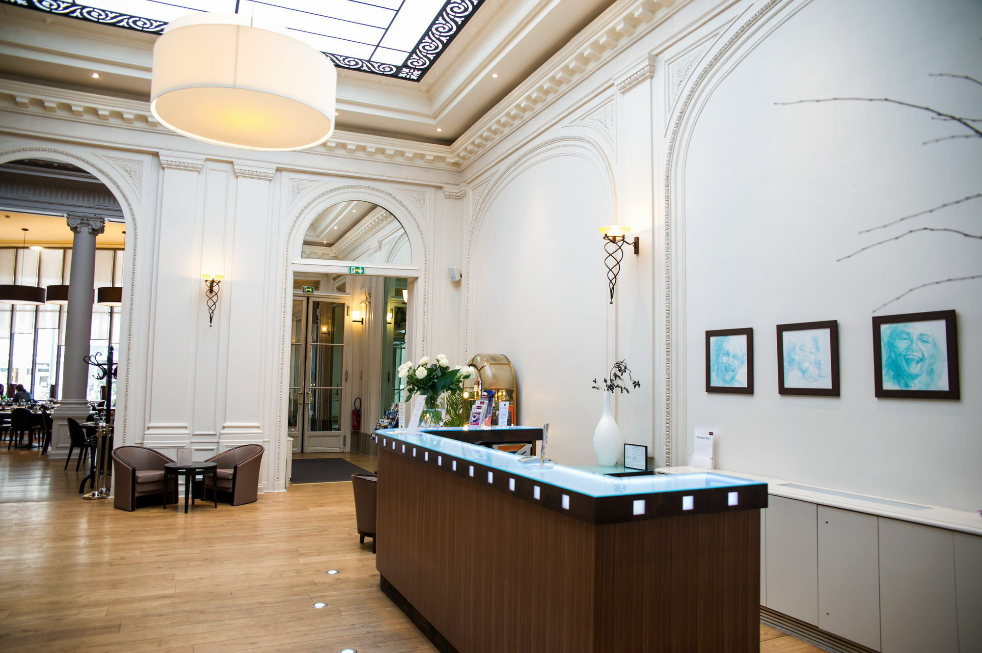 Mercure Lille Roubaix Grand Hotel Exterior photo